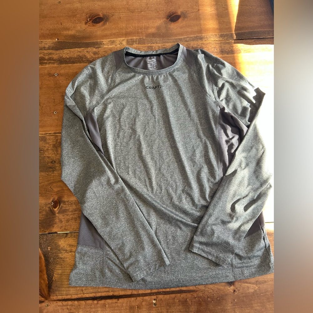 Craft Men's Gray Long Sleeve Shirt